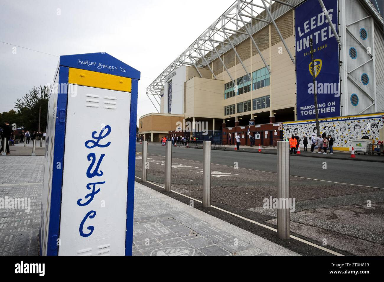 Leeds, Regno Unito. 7 ottobre 2023. Una vista generale all'esterno dello Stadio Elland Road davanti alla partita del campionato Sky Bet Leeds United vs Bristol City a Elland Road, Leeds, Regno Unito, 7 ottobre 2023 (foto di James Heaton/News Images) a Leeds, Regno Unito il 10/7/2023. (Foto di James Heaton/News Images/Sipa USA) credito: SIPA USA/Alamy Live News Foto Stock