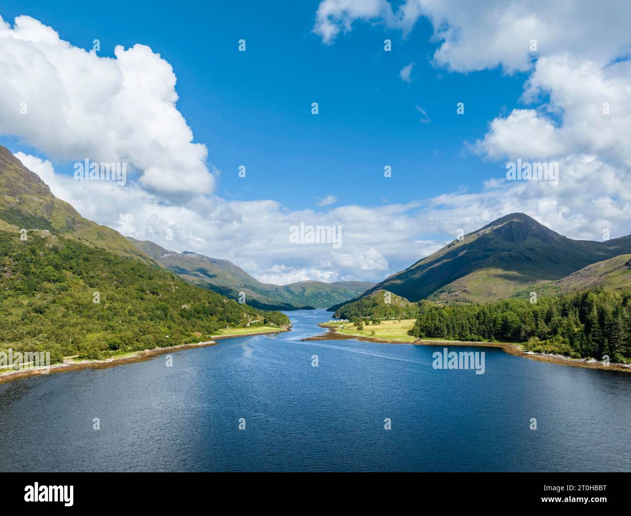 Vista aerea della parte orientale delle acque dolci di loch loch Leven, Lochaber, Highlands, Scozia, Gran Bretagna Foto Stock