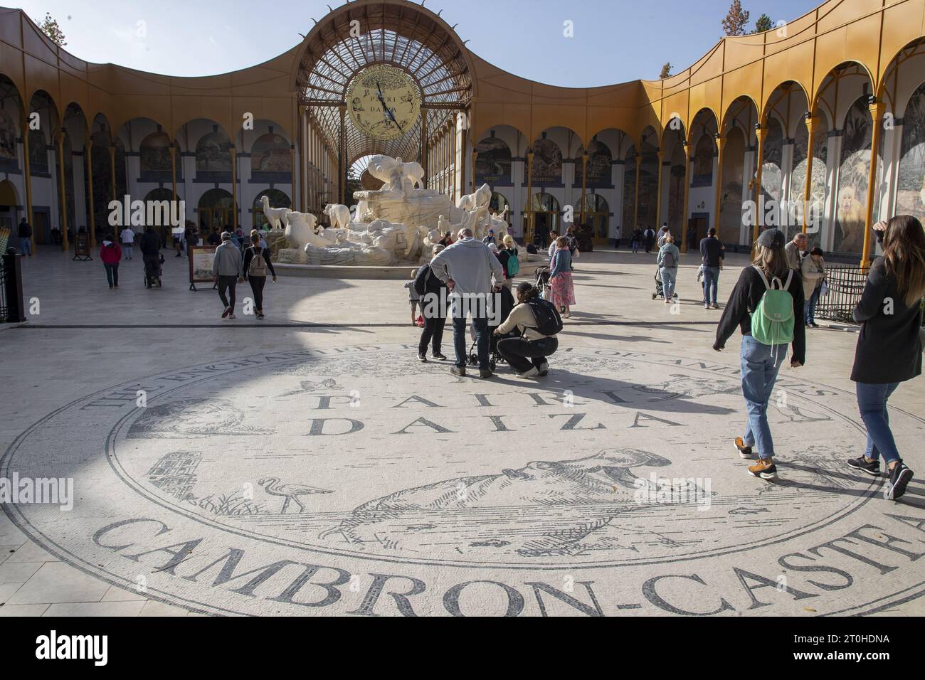 Brugelette, Belgio. 7 ottobre 2023. L'illustrazione mostra il nuovo ingresso del Pairi Daiza Animal parc a Brugelette sabato 07 ottobre 2023. BELGA PHOTO NICOLAS MAETERLINCK Credit: Belga News Agency/Alamy Live News Foto Stock