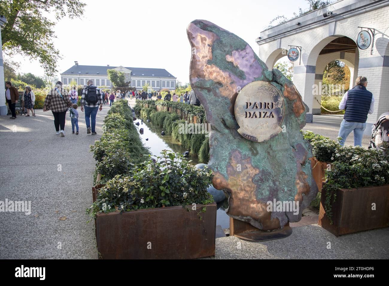 Brugelette, Belgio. 7 ottobre 2023. L'illustrazione mostra il nuovo ingresso del Pairi Daiza Animal parc a Brugelette sabato 07 ottobre 2023. BELGA PHOTO NICOLAS MAETERLINCK Credit: Belga News Agency/Alamy Live News Foto Stock