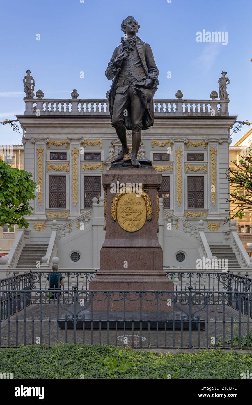 Monumento di Goethe di fronte ad alte Börse Foto Stock