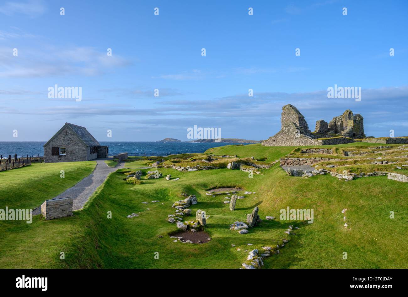 Il sito archeologico preistorico di Jarlshof, Sumburgh, Mainland, Shetland, Scozia, REGNO UNITO Foto Stock