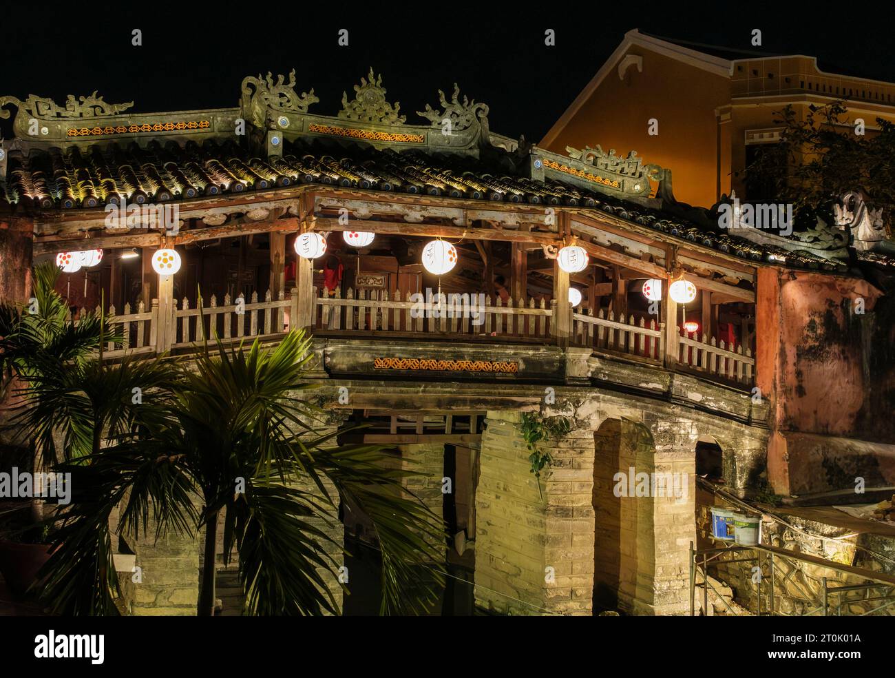 Hoi An, Vietnam. Ponte coperto Giapponese, Vista notturna. Foto Stock