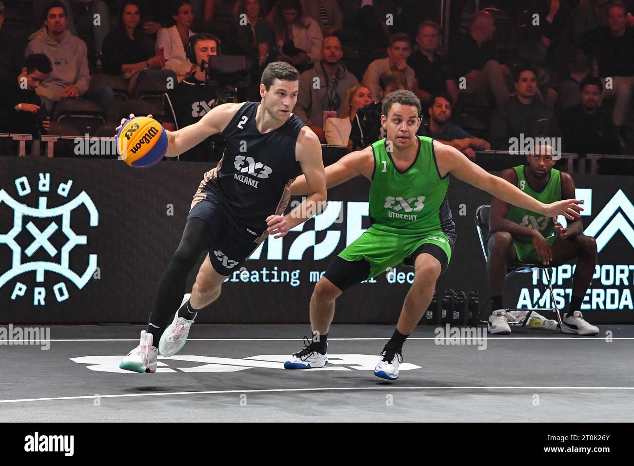 Amsterdam, Paesi Bassi. 6 ottobre 2023. Jimmer Fredette (Miami) durante il 3x3 World Tour Amsterdam Masters 2023 match tra Utrecht e Miami a Gashouder il 6 ottobre 2023 ad Amsterdam, Paesi Bassi Credit: Orange Pics BV/Alamy Live News Foto Stock