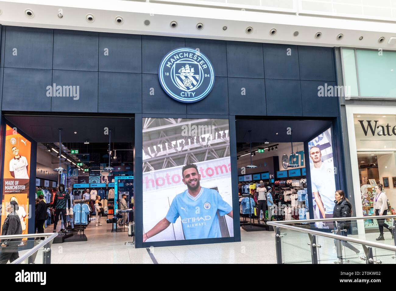 Negozio del Manchester City Football Club nel centro commerciale Arndale, centro di Manchester, Inghilterra, Regno Unito, 2023 Foto Stock