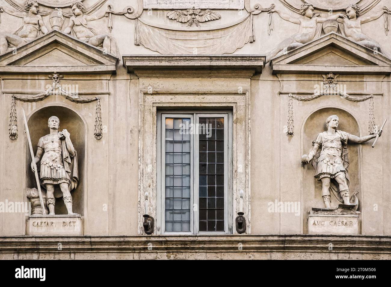 Palazzo Spada, statue sulla facciata esterna, Roma Foto Stock