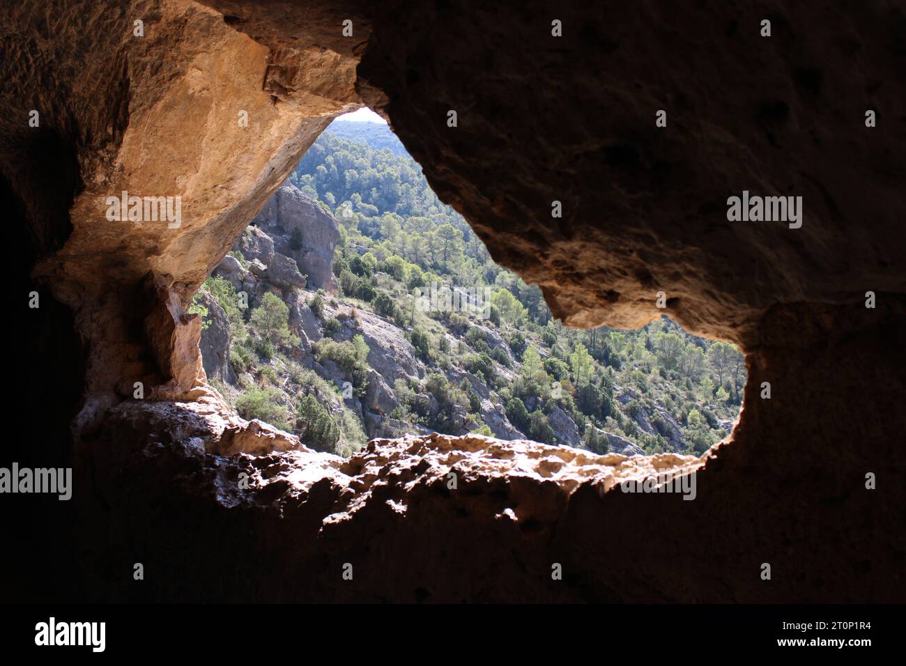 Nella regione de la Serranía di Valencia - acquedotto romano a Chelva - pena Cortada Foto Stock