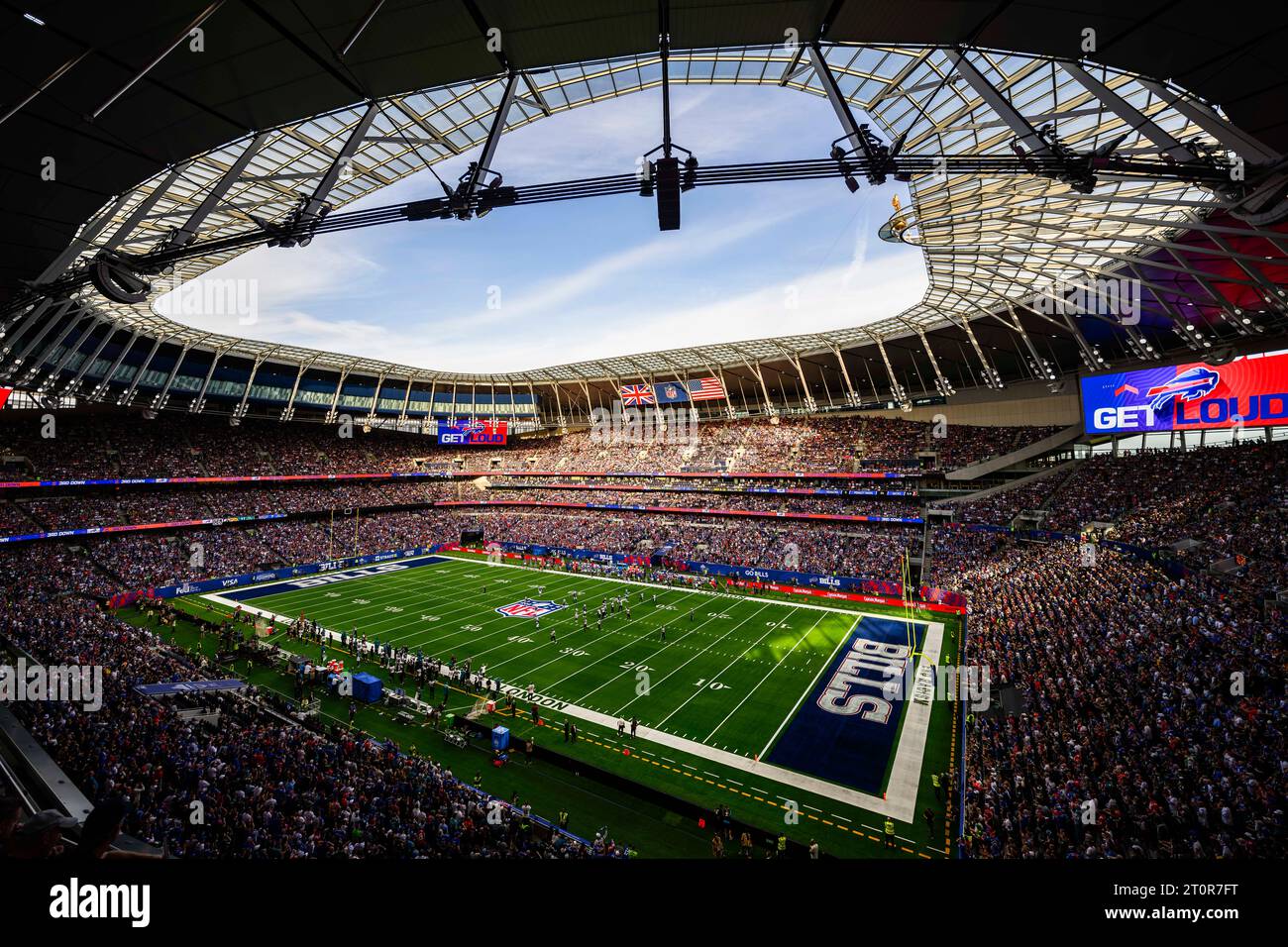 LONDRA, REGNO UNITO. 8 ottobre 23. Una panoramica del Tottenham Spur Stadium durante la NFL 2023 London Series - Jacksonville Jaguars vs Buffalo Bills al Tottenham Hotspur Stadium domenica 8 ottobre 2023. LONDRA INGHILTERRA. Crediti: Taka G Wu/Alamy Live News Foto Stock