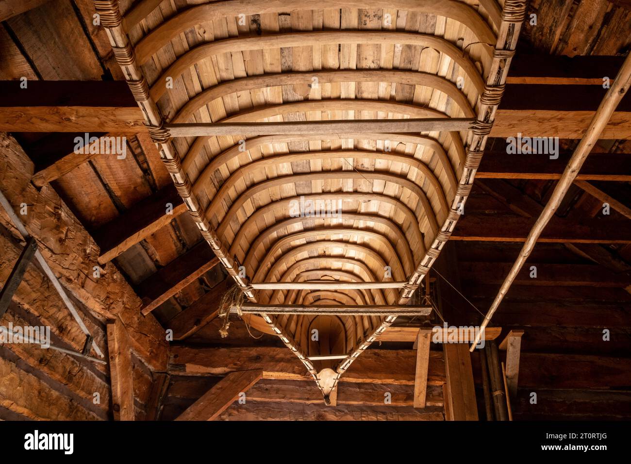 Replica delle canoe della corteccia di uccelli del commercio di pellicce in mostra al Grand Portage National Monument, Minnesota, USA Foto Stock