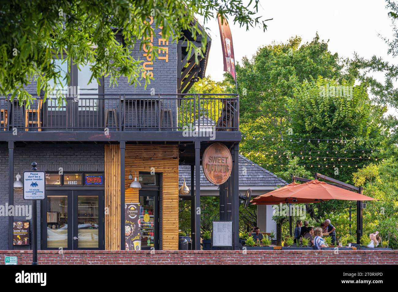 Ristorante di Street food asiatico Sweet Octopus e Bubble tea bar nel centro storico di Duluth, Georgia. (USA) Foto Stock