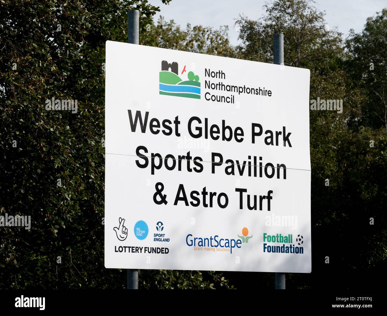 Cartello West Glebe Park, Corby, Northamptonshire, Inghilterra, Regno Unito Foto Stock