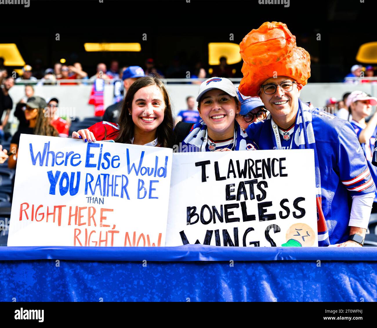 LONDRA, REGNO UNITO. 8 ottobre 23. I tifosi durante la NFL 2023 London Series - Jacksonville Jaguars vs Buffalo Bills al Tottenham Hotspur Stadium domenica 8 ottobre 2023. LONDRA INGHILTERRA. Crediti: Taka G Wu/Alamy Live News Foto Stock