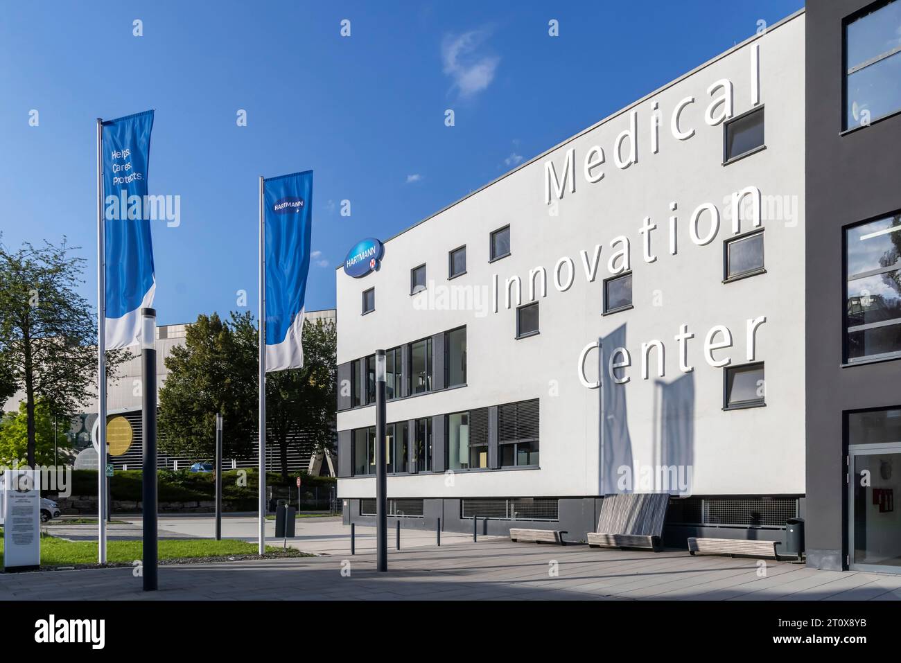 Hartmann Group con logo aziendale sull'edificio, azienda per prodotti medicali e prodotti per la cura, materiali per la medicazione, Heidenheim an der Brenz Foto Stock