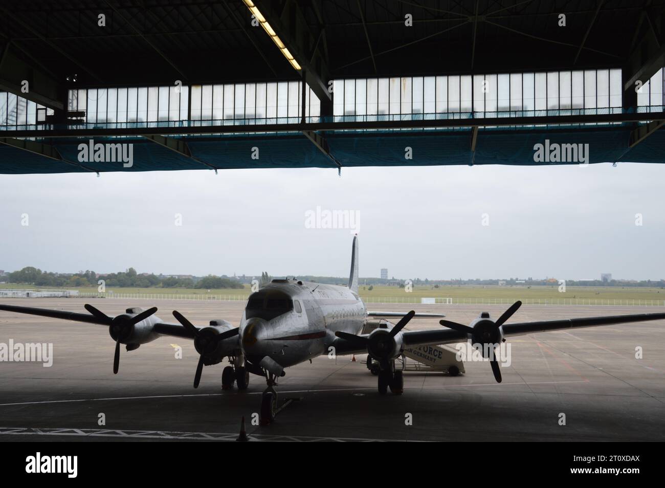 Berlino, Germania - 7 ottobre 2023 - l'aeroporto di Tempelhof celebra il suo centenario. (Foto di Markku Rainer Peltonen) Foto Stock