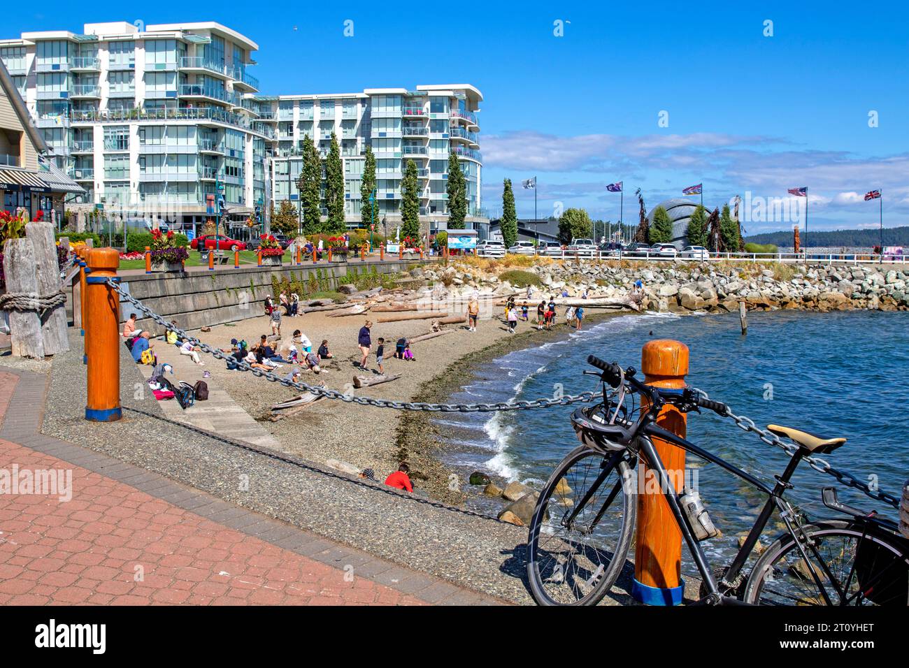 Bicicletta parcheggiata a Glass Beach, Sidney, Vancouver Island Foto Stock