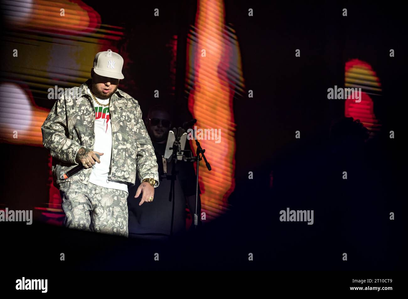 Fotografías del concierto de Maka en el marco de las Fiestas del Pilar 2023 de Saragozza, en el recinto Espacio Zity. Foto Stock