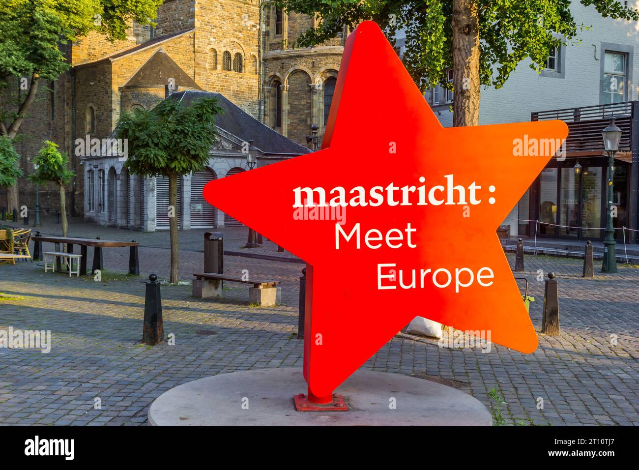 Icona a stella rossa con testo nel centro storico di Maastricht, Paesi Bassi Foto Stock