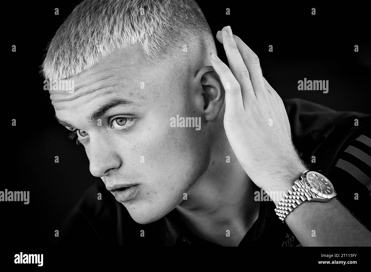 Hugo Siquet raffigurato durante un momento stampa della squadra giovanile U21 della nazionale belga di calcio Red Devils, presso il centro di formazione della Royal Belgian Football Association a Tubize, martedì 10 ottobre 2023. Gli U21 Devils si stanno preparando per le partite di qualificazione al campionato europeo Under-21 2025 contro Malta e Ungheria. BELGA FOTO BRUNO FAHY Foto Stock