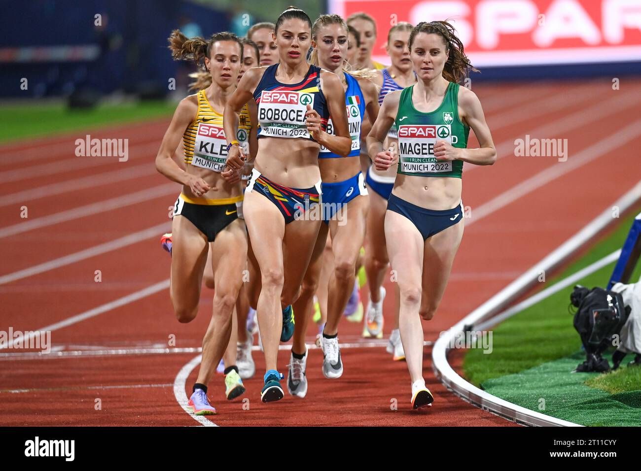 Ciara Mageean (Irlanda, Silver), Claudia Bobocea (Romania), Hanna Klein (Germania). 1500 m. Campionati europei di Monaco 2022 Foto Stock
