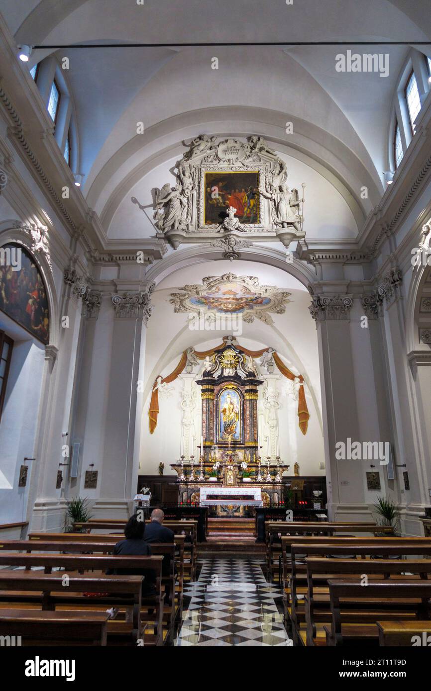 Vista interna della Chiesa di San Carlo Borromeo a Lugano, Svizzera Foto Stock