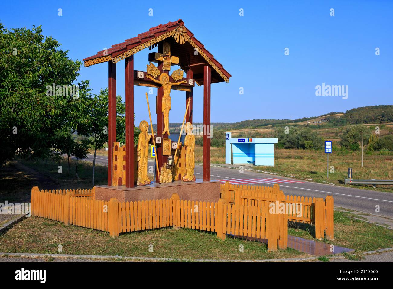 Un santuario lungo la strada a Curchi (Orhei), Moldavia Foto Stock