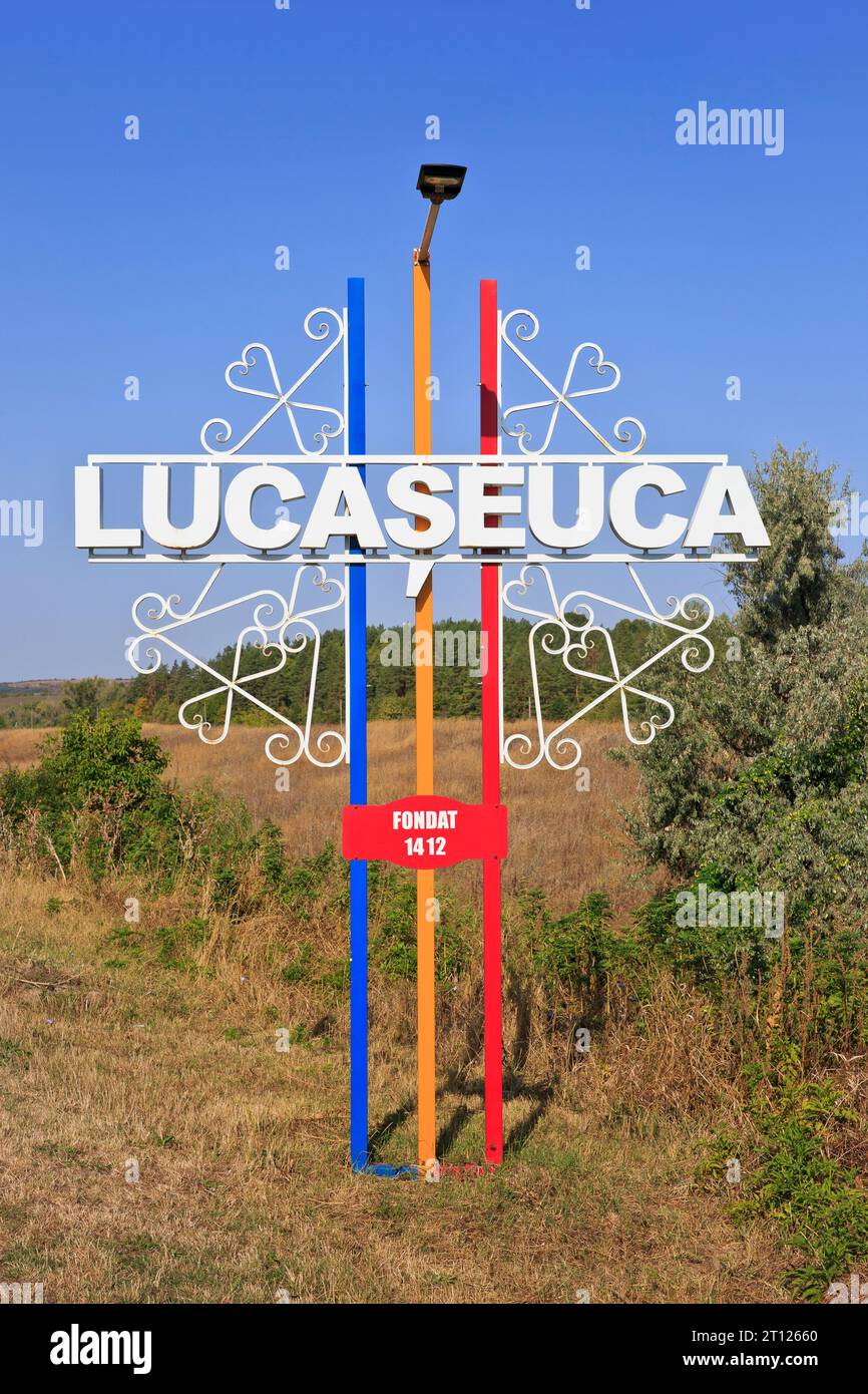 Il segno di benvenuto di Lucaseuca (Orhei), Moldavia Foto Stock