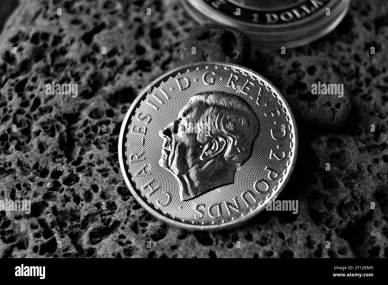 Moneta d'argento da 2 libbre re re Carlo III 2023. Investimenti e numismatica. Foto Stock