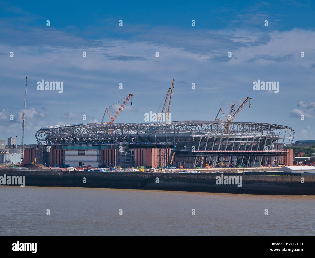 Il nuovo stadio dell'Everton Football Club è in costruzione sulla riva del fiume Mersey a Liverpool, Inghilterra, Regno Unito Foto Stock