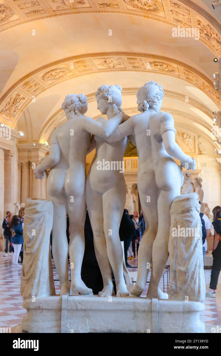 Le tre Grazie di Antonio Canova. Museo del Louvre, Parigi, Francia. Galleria di sculture del Louvre. Foto Stock