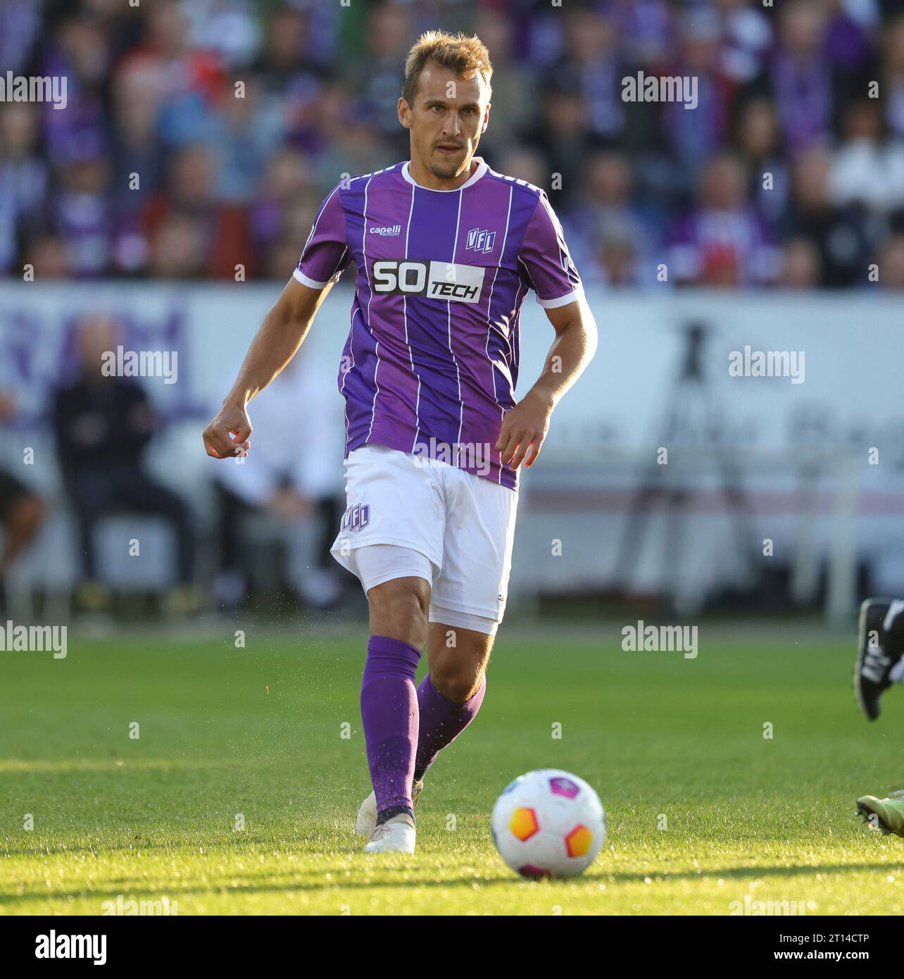 Firo: 09/22/2023 calcio: Calcio: 2° Bundesliga VFL Osnabruck - HSV Hamburg HSV Hamburg Hamburg Hamburg 2:1 Robert Tesche, azione individuale, VfL Foto Stock