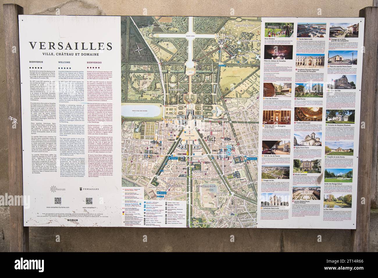 Versailles, Francia 10.08.2023 Versailles ville, Chateau et Domain cartello informativo Foto Stock