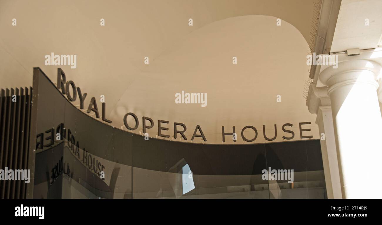 Ingresso posteriore, Royal Opera House, Covent Garden, Westminster, Londra, REGNO UNITO Foto Stock