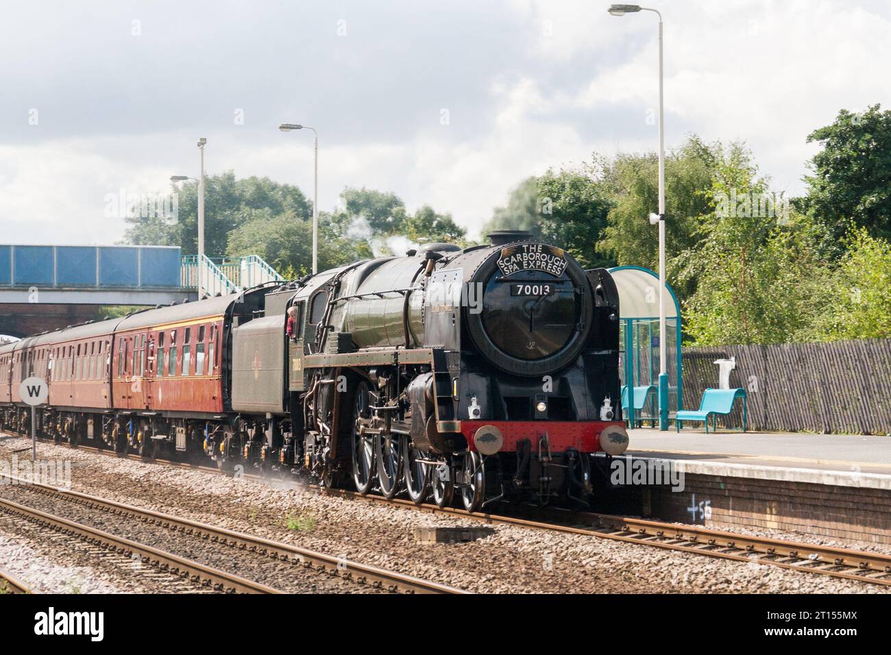 Oliver Cromwell Britannia 70013 tira lo Scarborough Spa Express Foto Stock