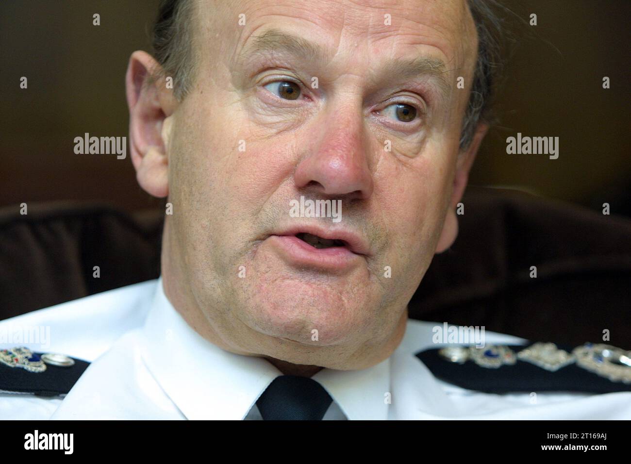 Sir John Stevens, ex Commissario della polizia metropolitana dal 2000 al 2005, nella foto ha rilasciato un'intervista nel 2002 a Scotland Yard Foto Stock