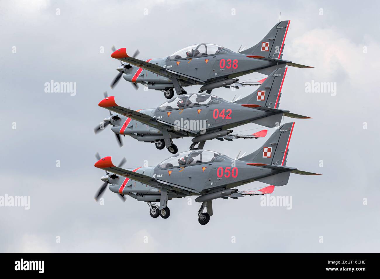 Decolla il team dell'aeronautica polacca Orlik - aerei PZL130 Orlik Foto Stock