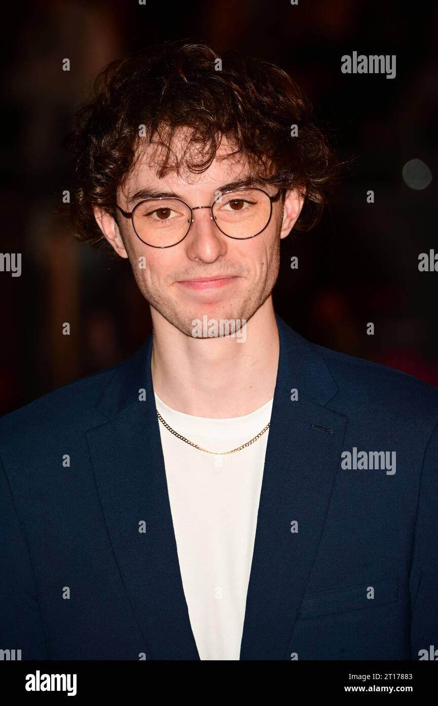 Odeon Luxe, Leicester Square, Londra, Regno Unito. 11 ottobre 2023. Adam McGrath partecipa alla prima mondiale di Doctor Jekyll con Eddie Izzard, Londra, Regno Unito. Credito: Vedere li/Picture Capital/Alamy Live News Foto Stock