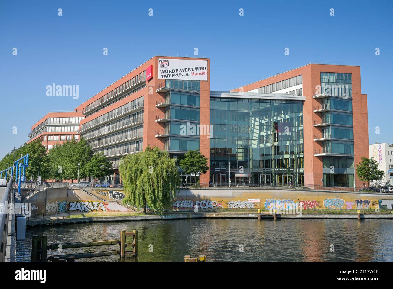 Ver.di-Bundesverwaltung, Paula-Thiede-Ufer 10, Köpenicker Straße, Kreuzberg, Friedrichshain-Kreuzberg, Berlin, Deutschland *** didascalia locale *** , Ber Foto Stock