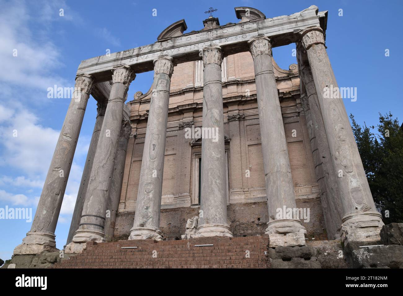 Visita al Colosseo della città vecchia di Roma, all'Arco di costantino, al foro Romano Foto Stock