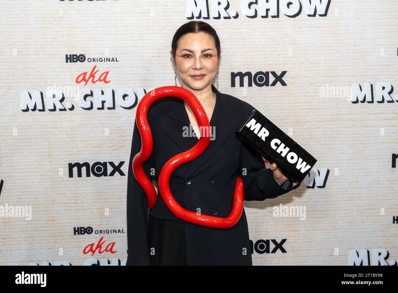 New York, New York, USA. 12 ottobre 2023. (NUOVO) ALIAS MR. CHOW Film Premiere. 12 ottobre 2023, New York, New York, USA: China Chow partecipa all'alias MR.. CHOW Film Premiere al Museum of Modern Art il 12 ottobre 2023 a New York City. (Credito: M10s/TheNews2) (foto: M10s/Thenews2/Zumapress) (immagine di credito: © Ron Adar/TheNEWS2 via ZUMA Press Wire) SOLO USO EDITORIALE! Non per USO commerciale! Foto Stock