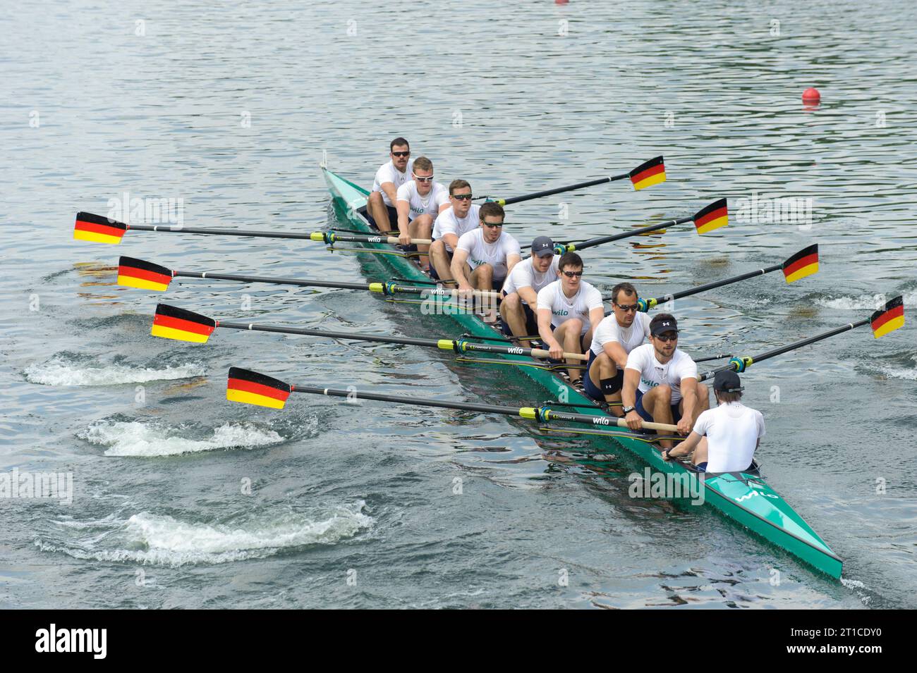 Der Deutschlandachter: Felix Wimberger, Maximilian Reinelt, Malte Jakschik, Richard Schmidt, Eric Johannesen, Andreas Kuffner, Hannes Ocik, Maximilian Planer, Steuermann Martin Sauer Rudern Internationale Wedau Regatta a Duisburg, Deutschland AM 18.05.2014 Foto Stock