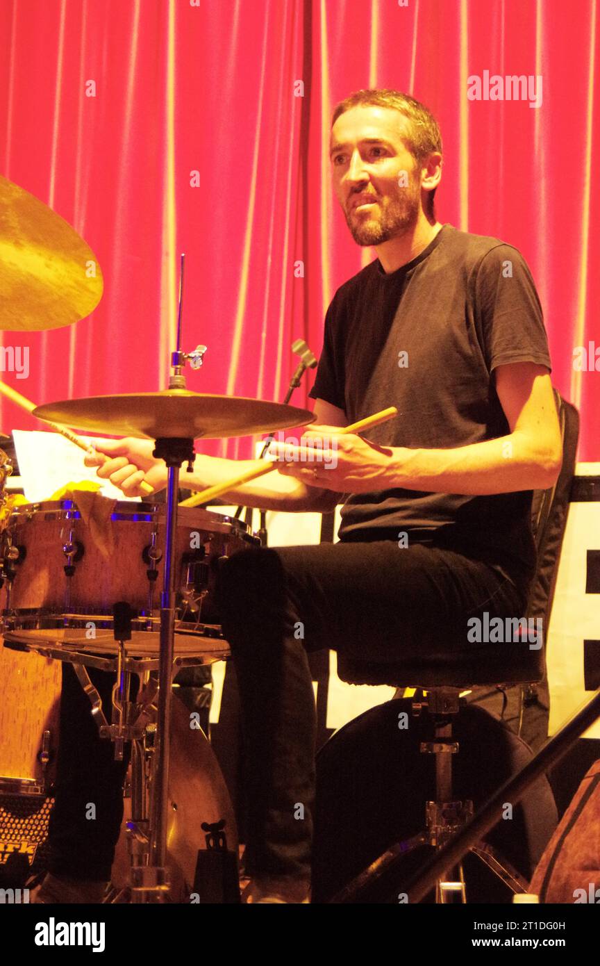 James Maddren, Battle Jazz Festival, Battle, East Sussex, luglio 2023. Foto Stock