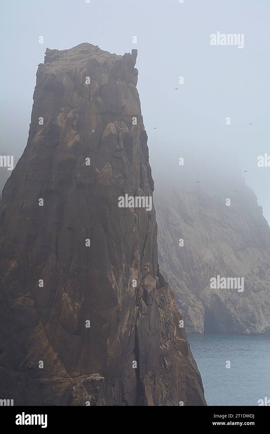 Antartico; isole Shetland meridionali; isola Deception; isola a forma di anello con apertura nella parte sud-orientale; ingresso al Bellows di Nettuno; venti estremi Foto Stock