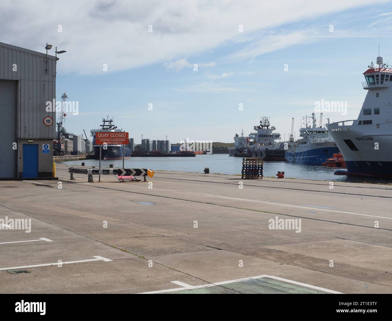 ABERDEEN, Regno Unito - 14 SETTEMBRE 2023: Aberdeen Harbour Foto Stock