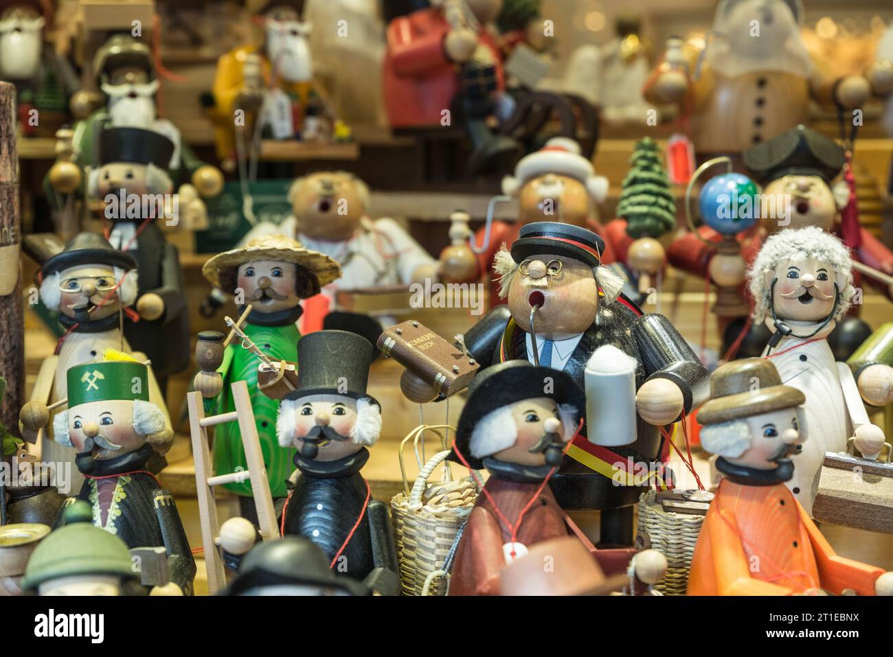 Münster, Germania - 11 dicembre 2014: Mini cifre in vendita all'annuale mercatino di Natale. Foto Stock