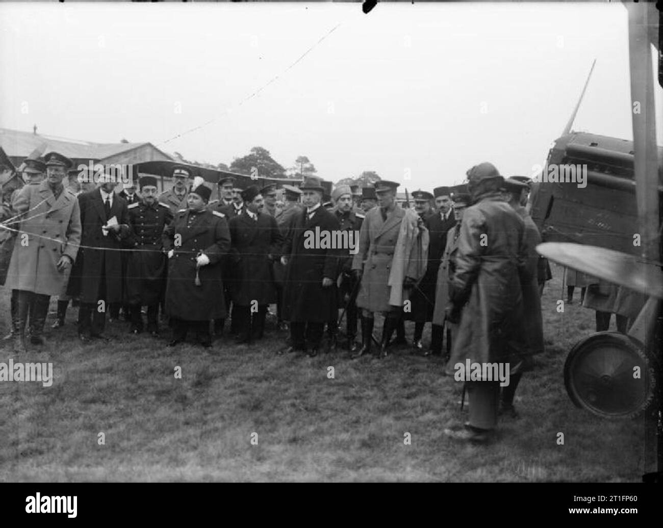 Aeromobili e palloncini utilizzati da alcuni dei pionieri dell'aria che erano contemporaneo con Samuel Franklin Cody. Lo stesso gruppo di VIP stranieri di aeromobili di ispezione. Foto Stock