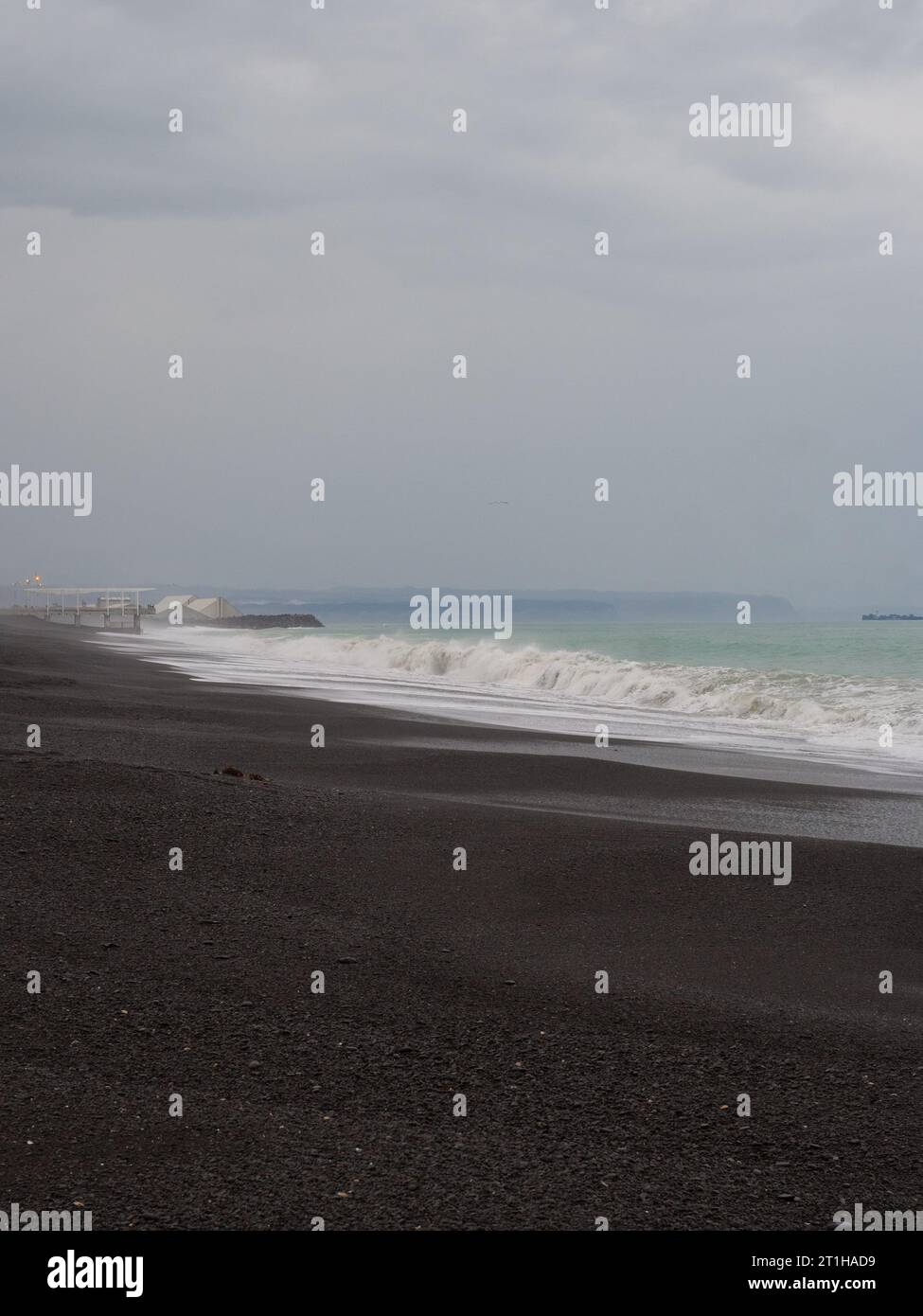 Onde che si infrangono su Una Stone Beach Foto Stock