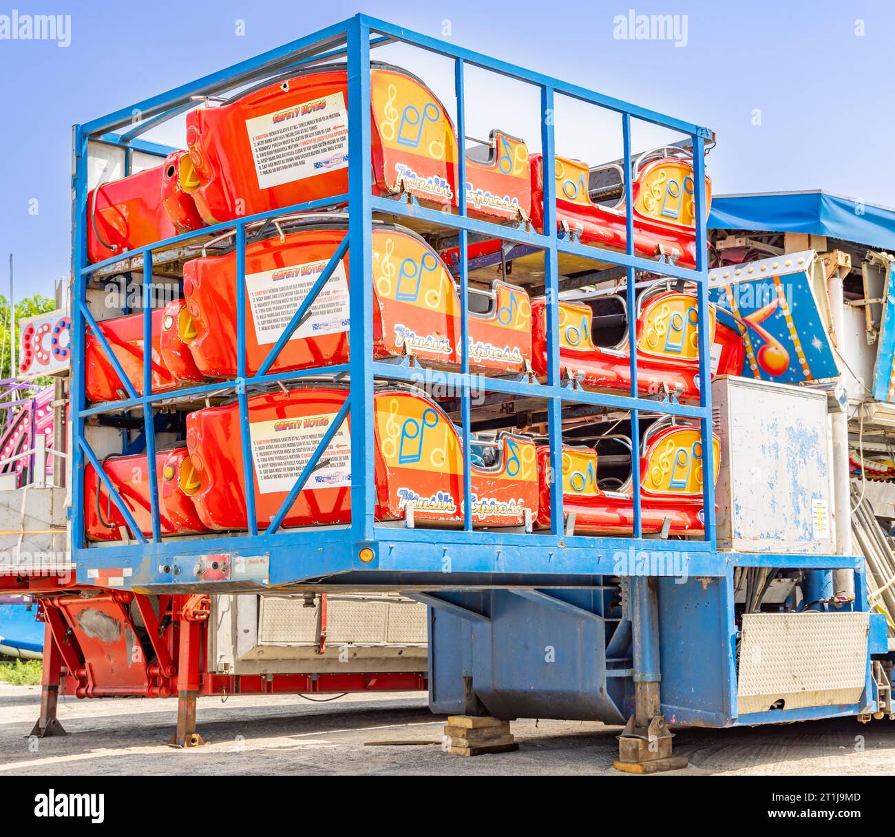 sezione di un semirimorchio con una giostra Foto Stock