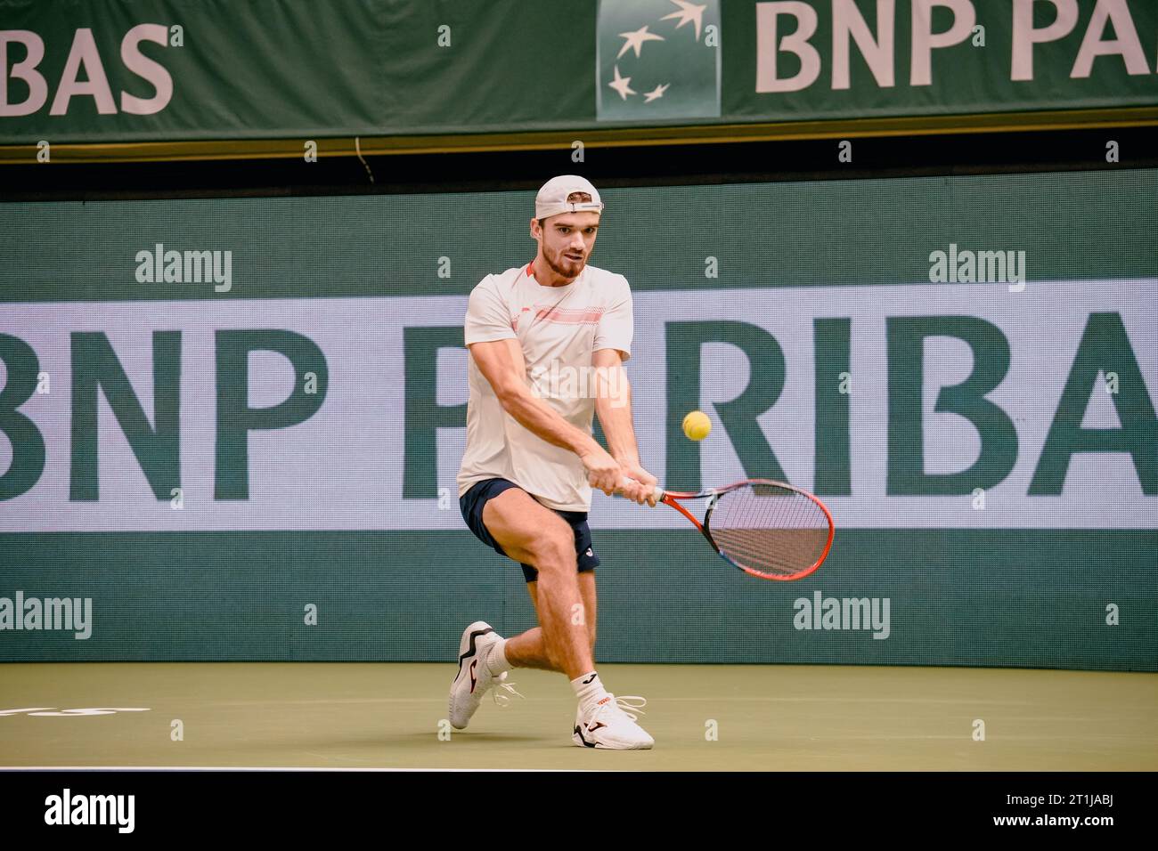 Stoccolma, Kungliga tennishallen, Tomáš Macháč contro Duje Ajduković. Tomáš Macháč vince in due set. Tomáš Macháč Foto Stock