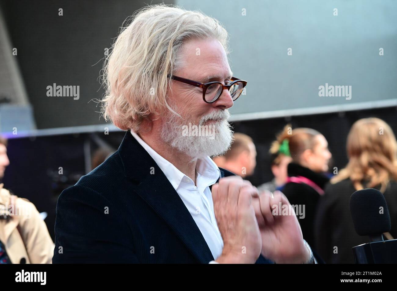 Royal Festival Hall, Londra, Regno Unito. 14 ottobre 2023. Lo sceneggiatore Tony McNamara partecipa a The Poor Things - Headline Gala - BFI London Film Festival 2023, Londra, Regno Unito. Credito: Vedere li/Picture Capital/Alamy Live News Foto Stock