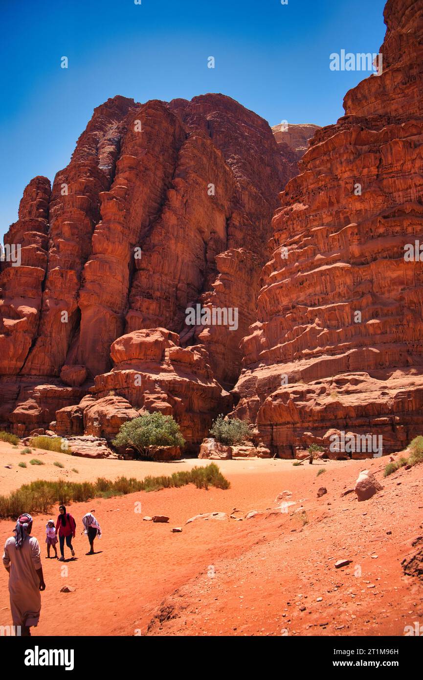 Sands and Stars: Wadi Rum Chronicles Foto Stock